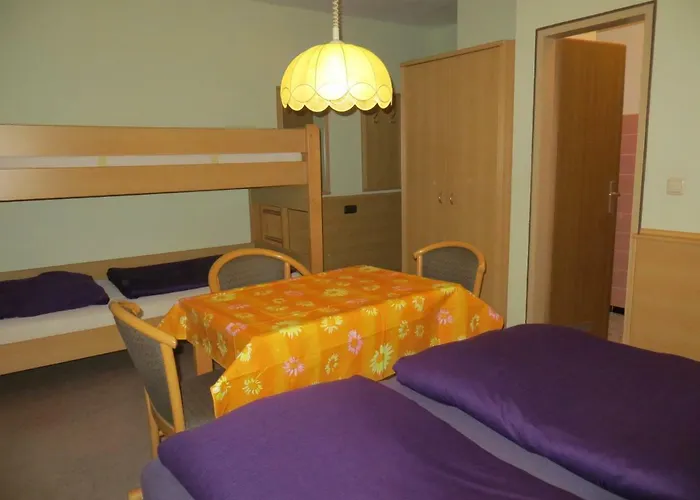 Gasthof-metzgerei Rotes Ross * Burghaslach